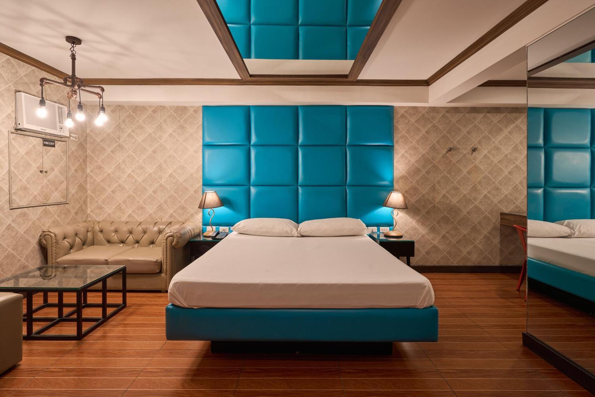 Victoria Court Hillcrest 3* Pasig City
